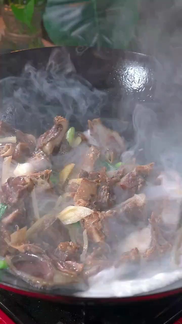 干锅板鸭做法