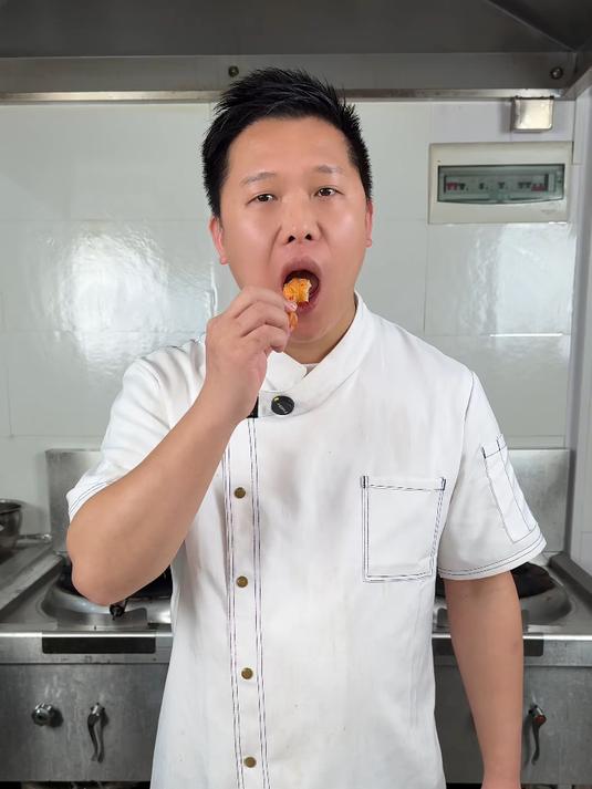 虾子买回来,不要总是用来白灼了,试试我这个做法