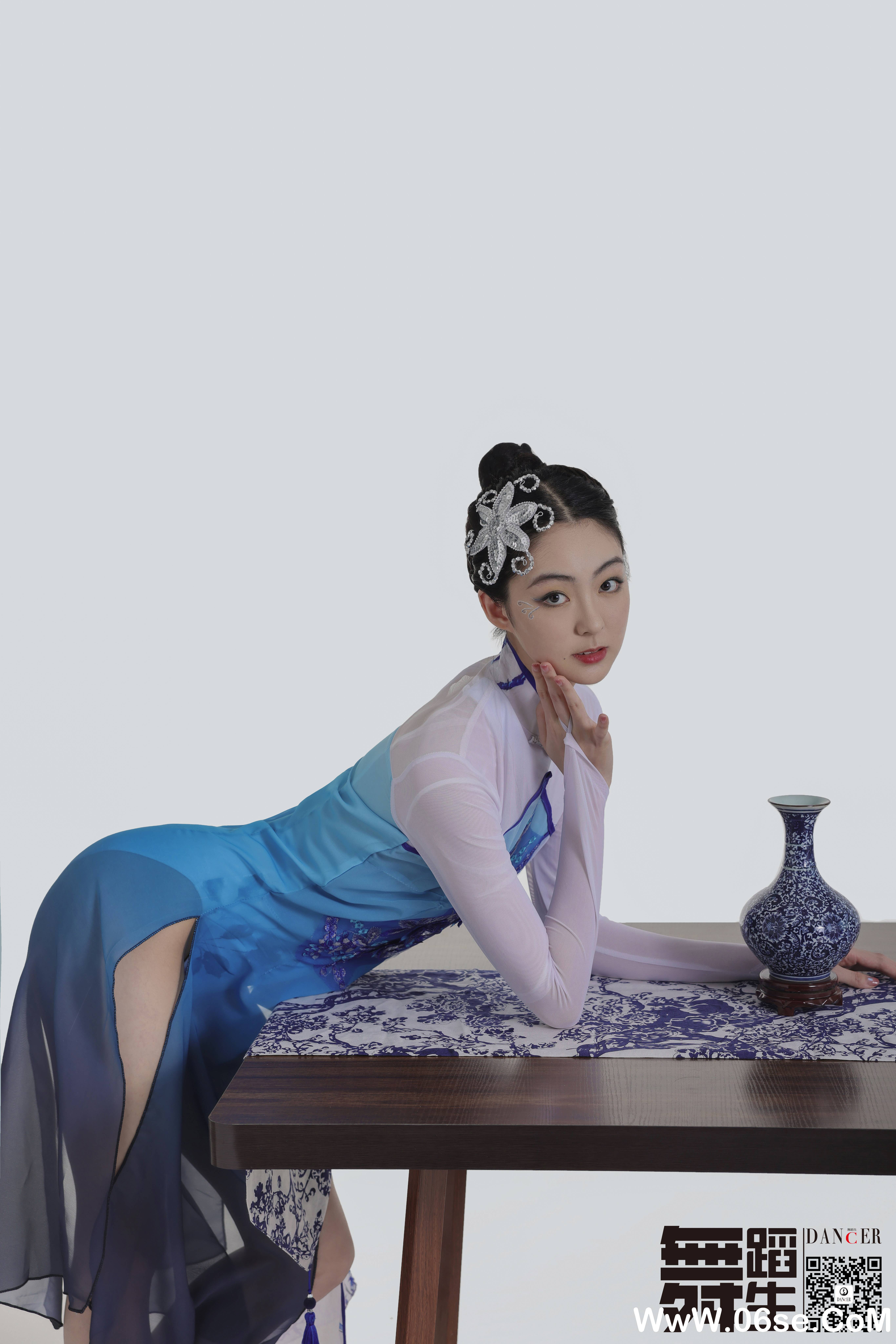 图片[19]-[GALLI嘉丽]舞蹈生日记 104 – 青花瓷 韩玉彤[43P397M]-六色网