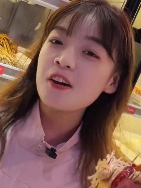不是火锅吃不起,而是串串香更有性价比!这套餐给力吧!