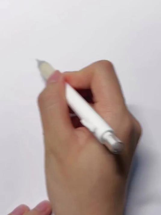 想看看各位大佬画的 抽象 简笔画 手绘