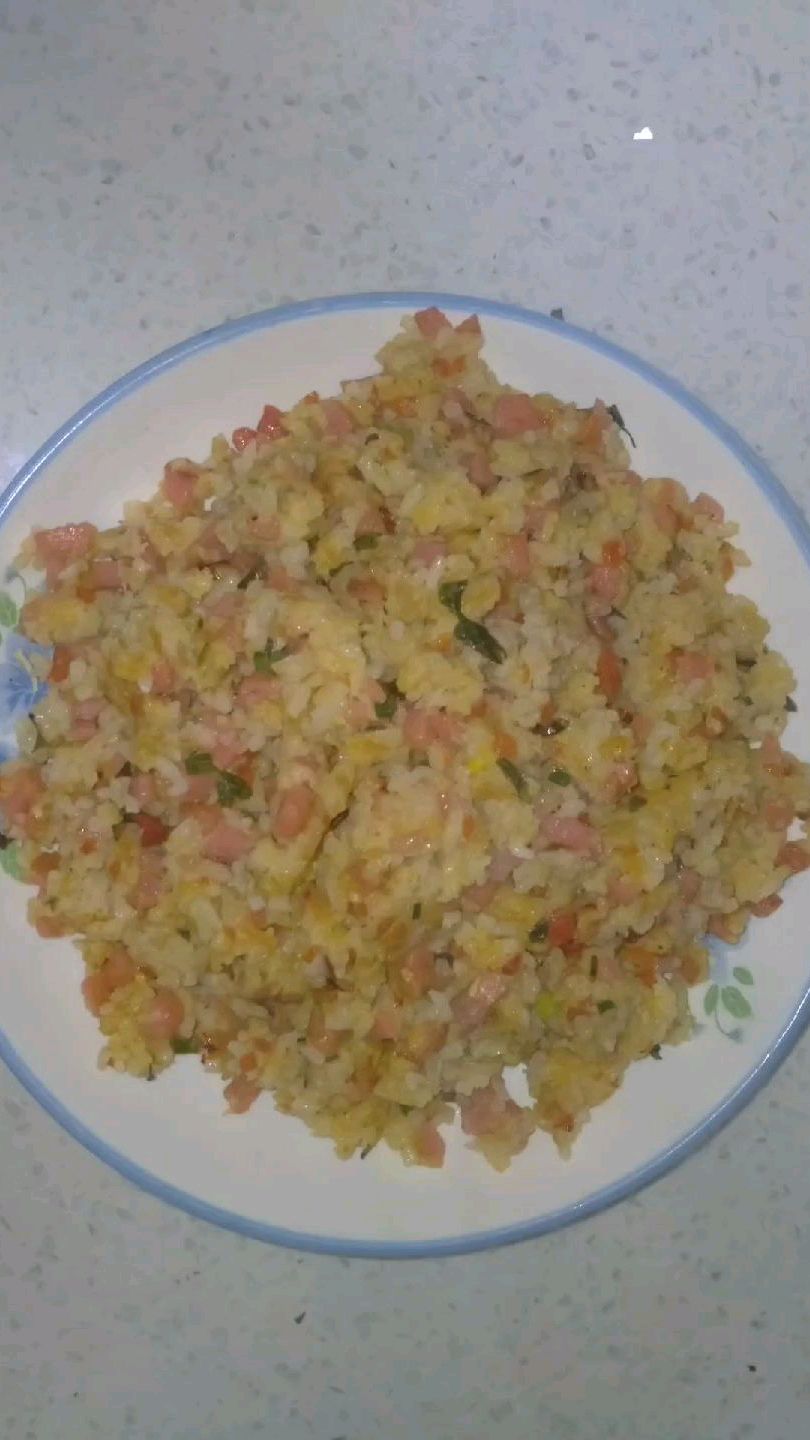 鸡蛋炒米饭是先炒鸡蛋还是先炒米饭呢?试试这种做法,这样炒出的米饭,非常好吃
