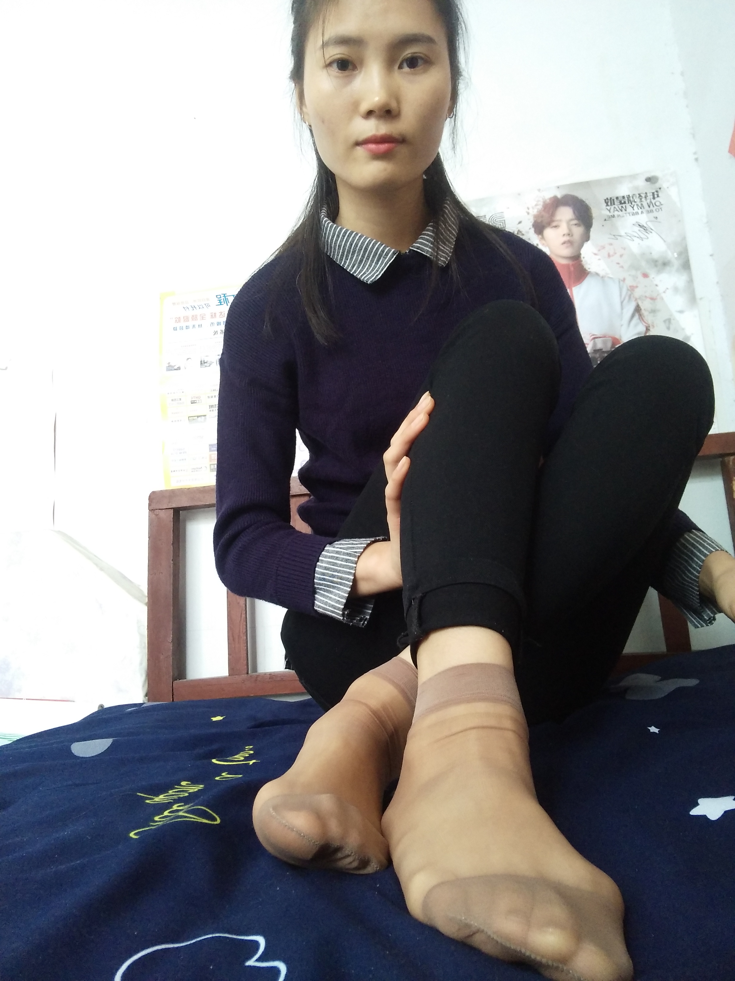 图片[4]-学妹校园寝室短丝系列005期 徐璐[52P85M]-六色网