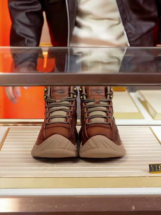 鳄鱼恤马丁靴男2025新款秋冬加绒棉鞋中帮户外英伦风皮靴工装短靴