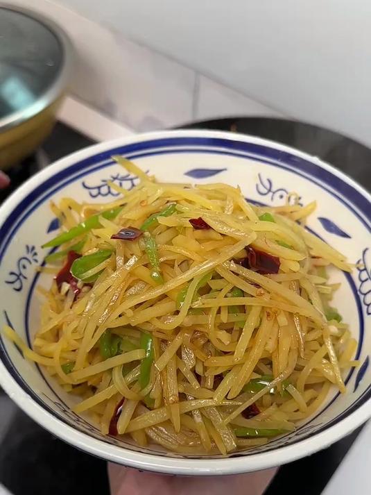 简简单单的醋溜土豆丝