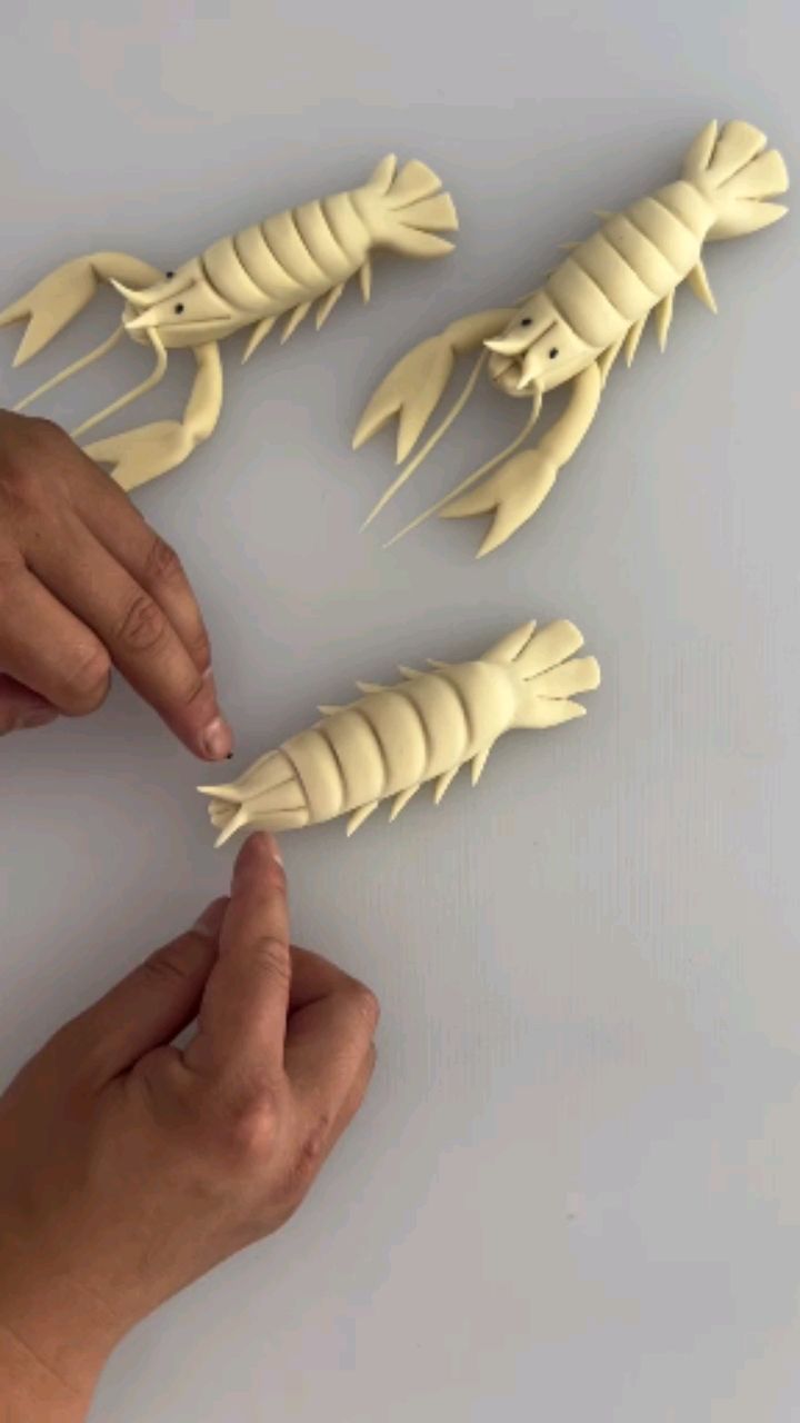 做个豆沙馅的小龙虾