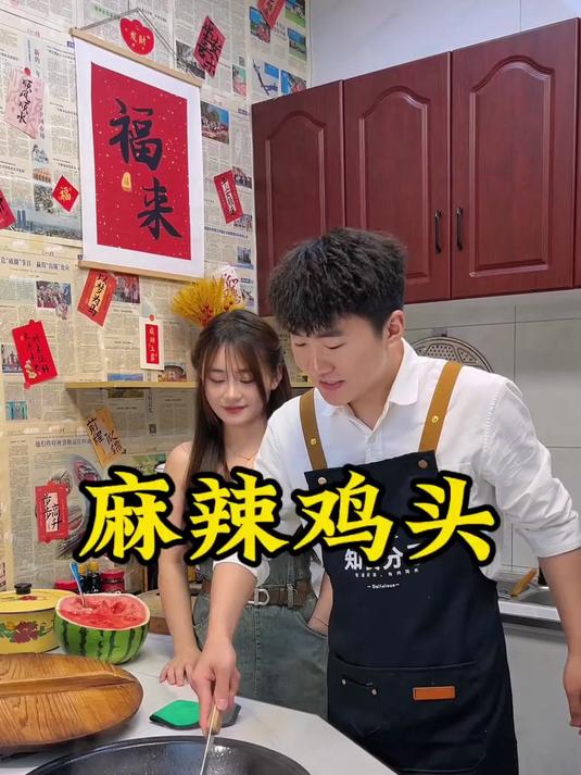 麻辣鸡头满满的儿时回忆,软烂骨酥