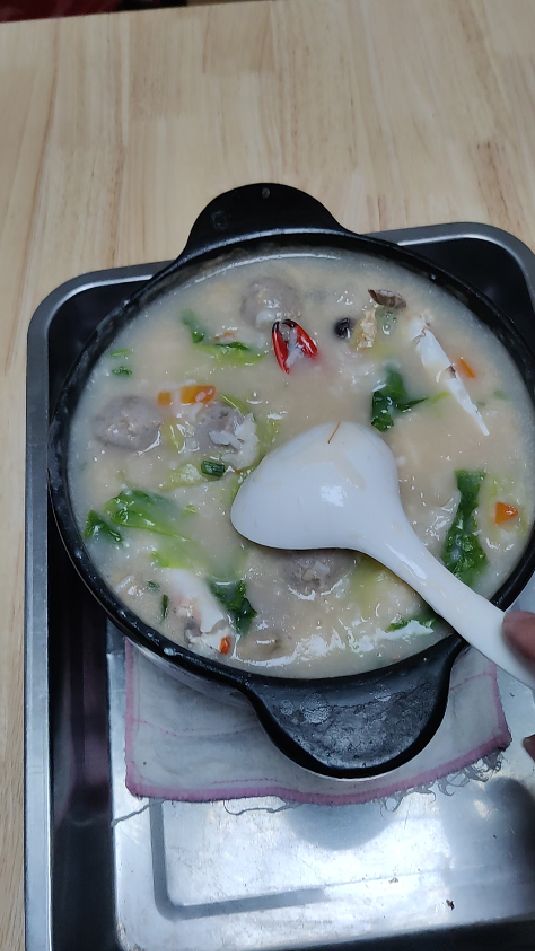 潮汕海鲜粥自家做食材新鲜