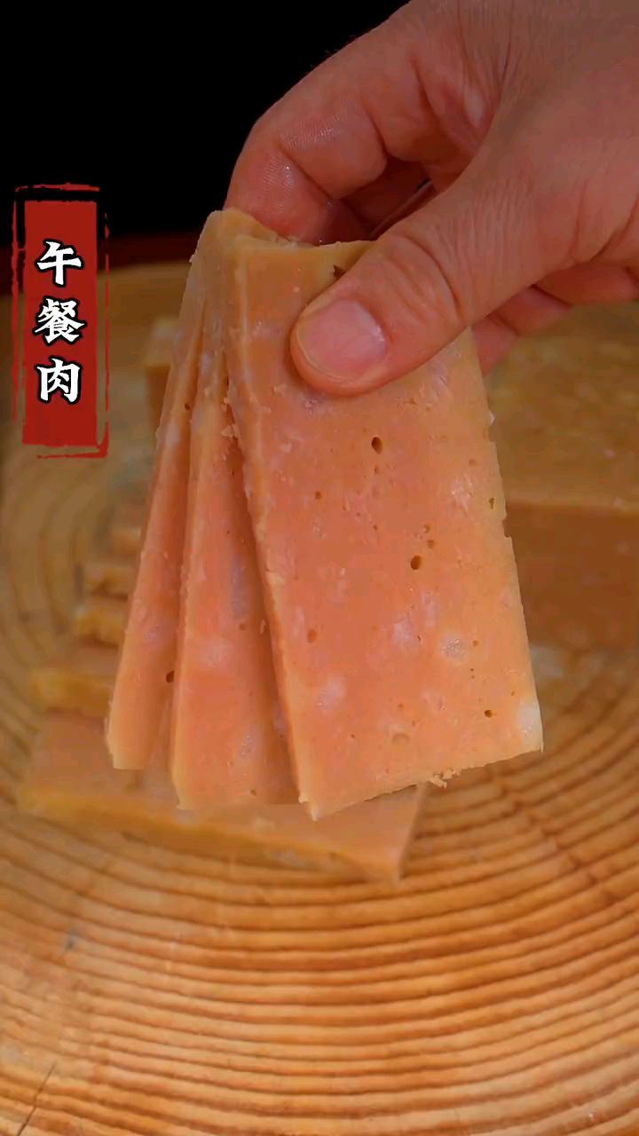 孩子爱吃的火腿肠,午餐肉在家做吧,又有营养又卫生