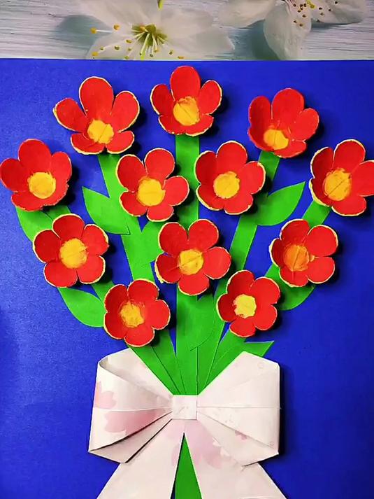 鸡蛋托不要扔掉哦!用来做手工也超级给力。