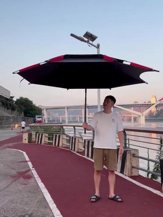 喜曼多黑胶万向调节钓伞,可360度任意调节,不仅能防晒防雨还能抗大风#钓鱼#