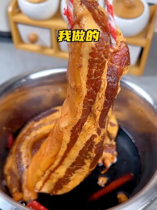 又馋这个酱油肉啦 做些吃吃吧 酱香浓郁 真的很好吃