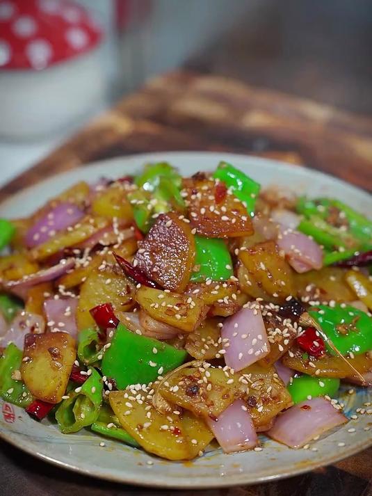 干锅土豆片的做法,超级简单