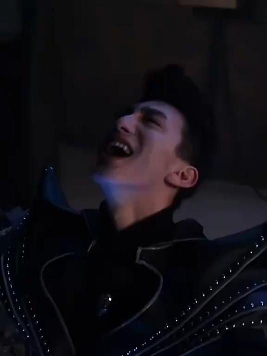 铠甲勇士捕将片段