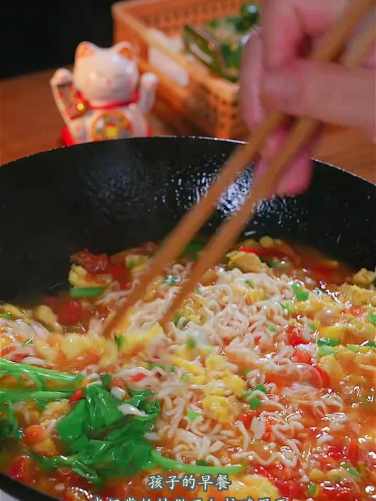 孩子的早餐,我经常给她做西红柿鸡蛋面