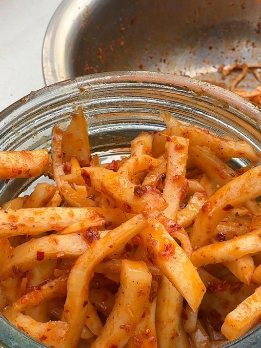 入冬了,腌一罐麻辣芥菜丝,清爽又解腻