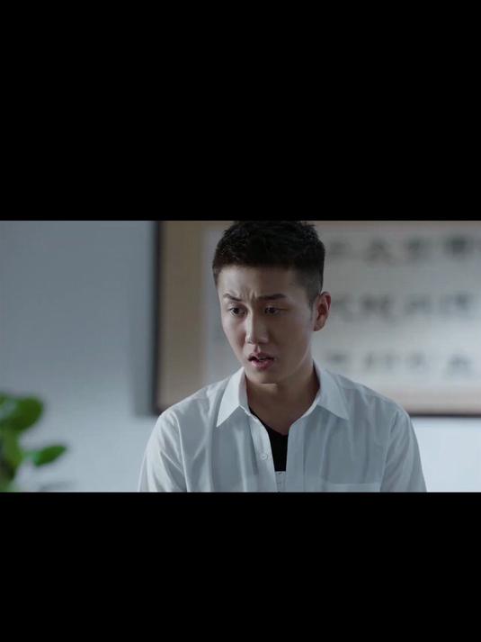 少年派:江天昊争取到篮球赛,向校长申请预算,下秒举动笑死人