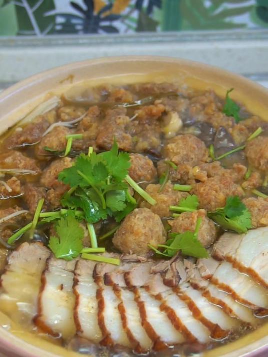 山西特色美食什锦砂锅,每年过年我都会安排