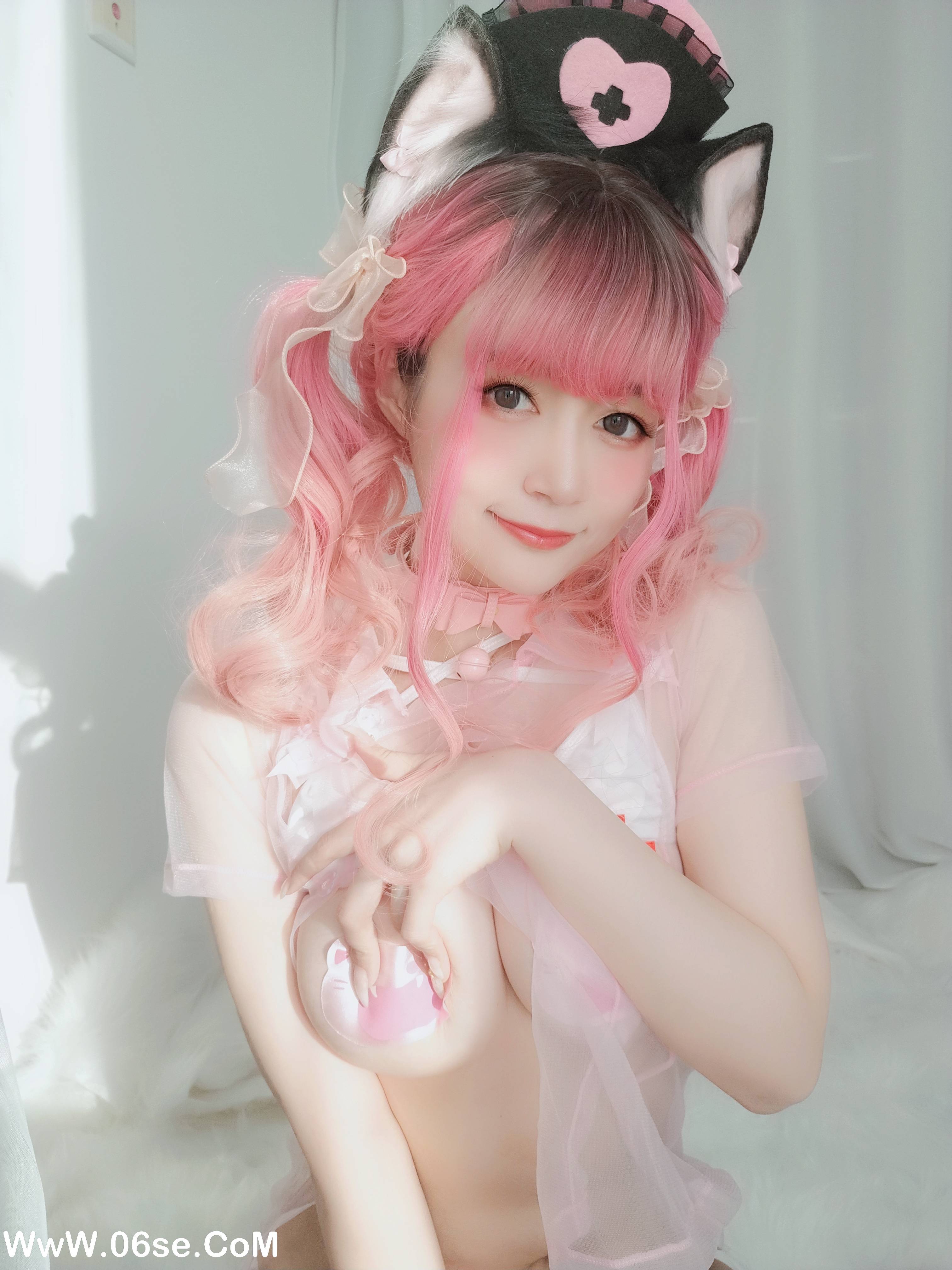 图片[4]-Coser小姐姐白银 NO.053 – 猫咪护士 [34P+1V198M]-六色网