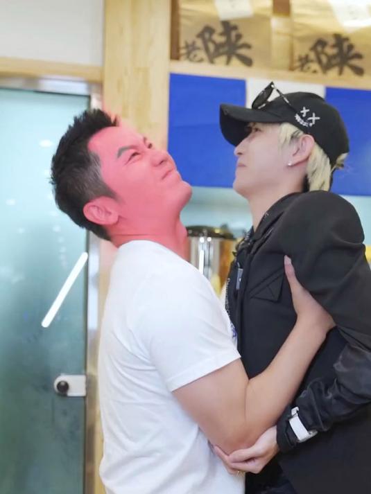 力的技巧。挑战大黑牛 李晨