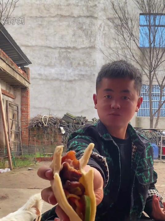 阜阳特色八大块 咬一口超满足 八大块 肉皮