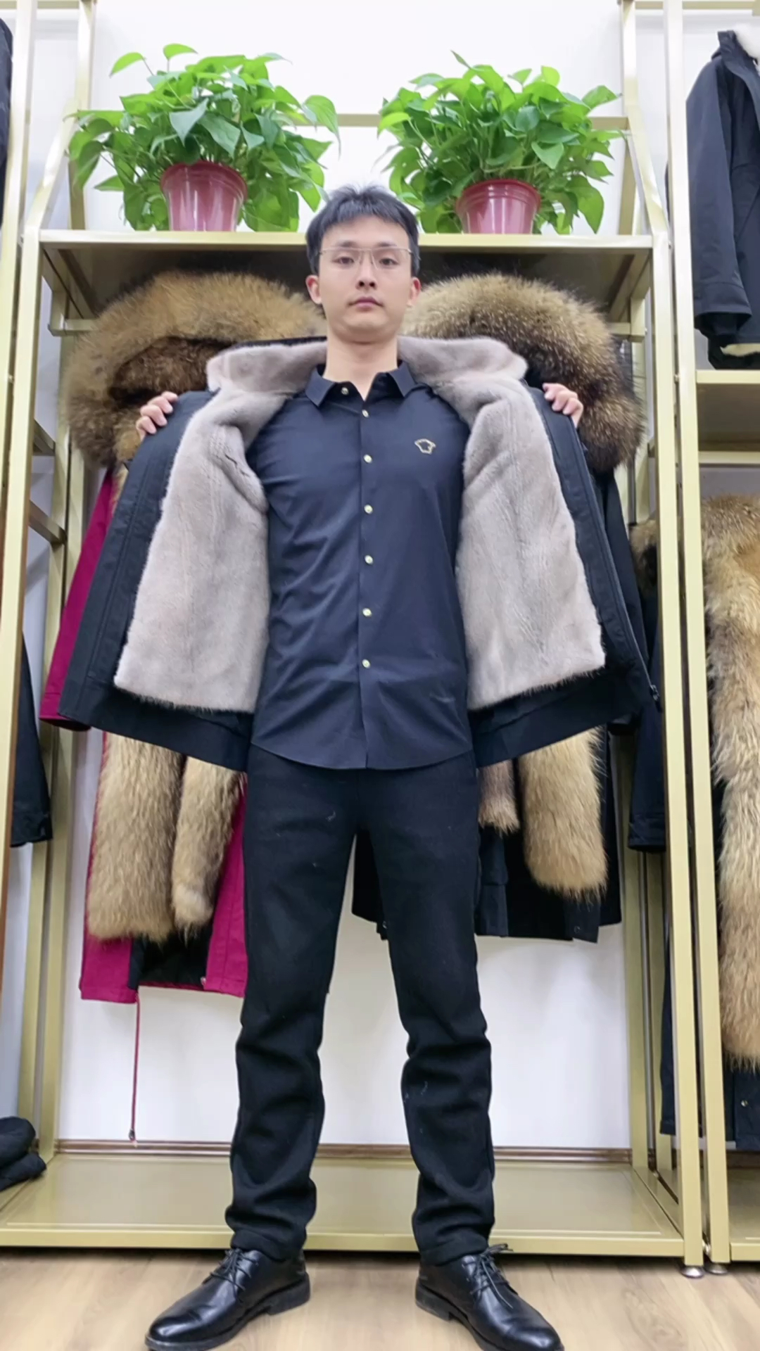 水貂内胆做的派克服,保暖性到底怎么样?穿上能出汗么?