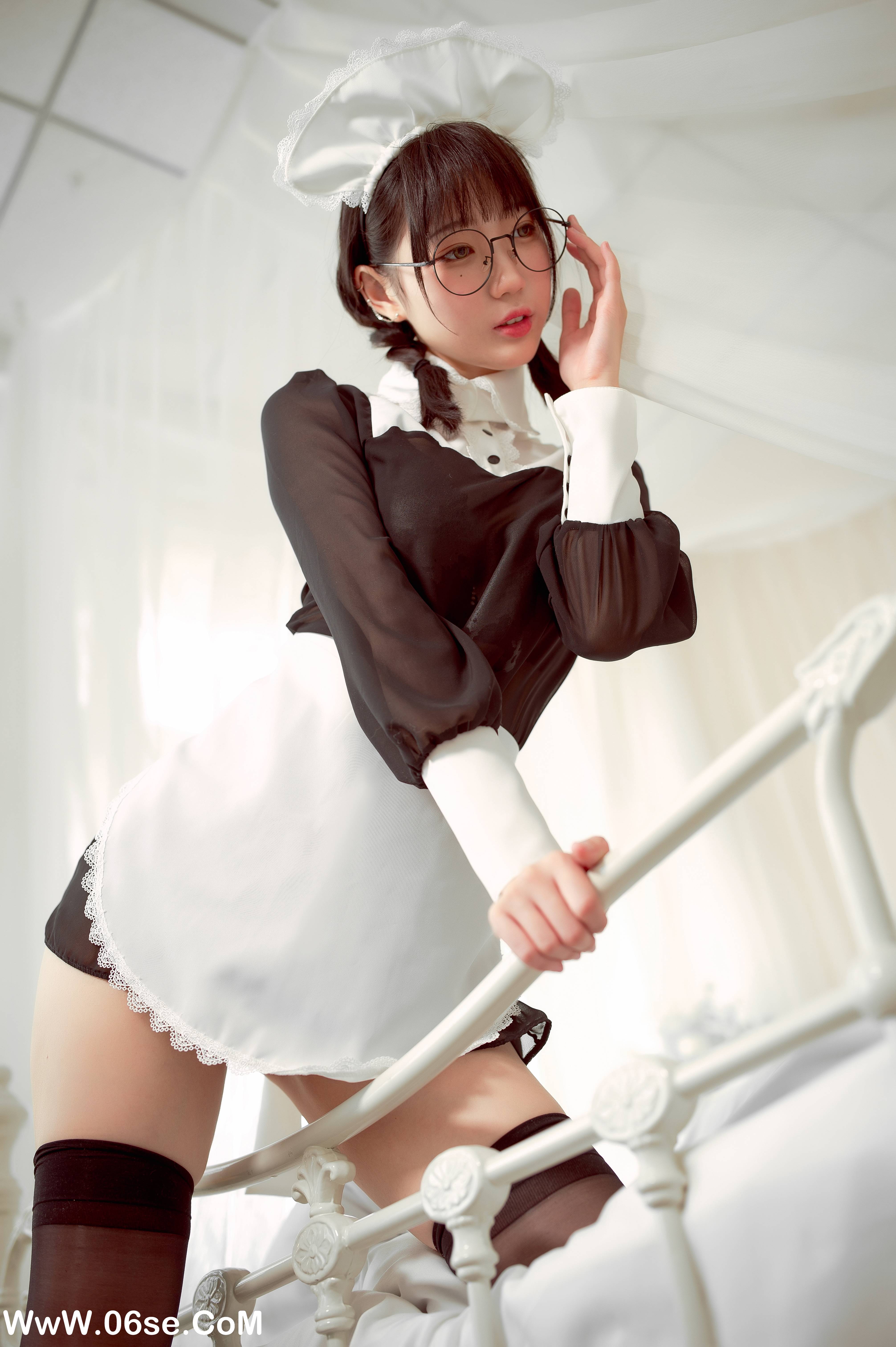 图片[25]-周叽是可爱兔兔 NO.033 – 眼镜女仆[36P+3V525M]-六色网