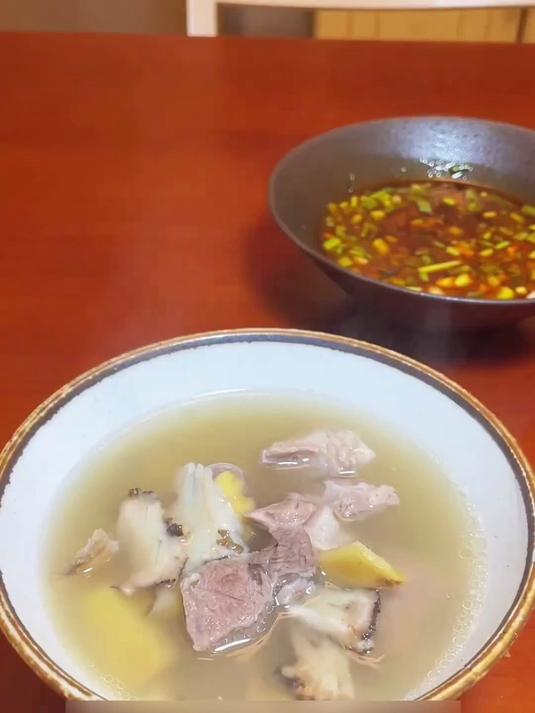 补而不燥!当归黄芪炖羊肉体寒星人秋冬救星