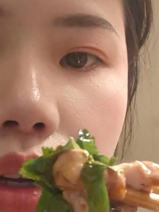 带南方媳妇在东北吃自助火锅虾滑很好吃哦下次再尝尝别家的哈哈哈