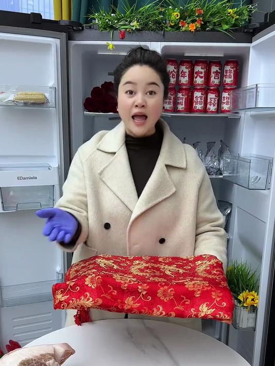 家里买回来的新鲜肉,水果蔬菜可以用这保鲜袋保存放冰箱冷冻冷藏