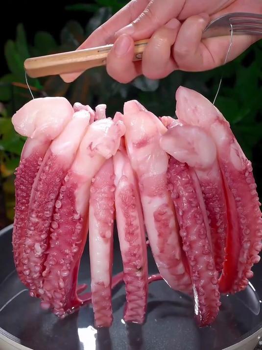 解馋新选择!冷冻鱿鱼须鲜脆爽口,日常配粥都好吃