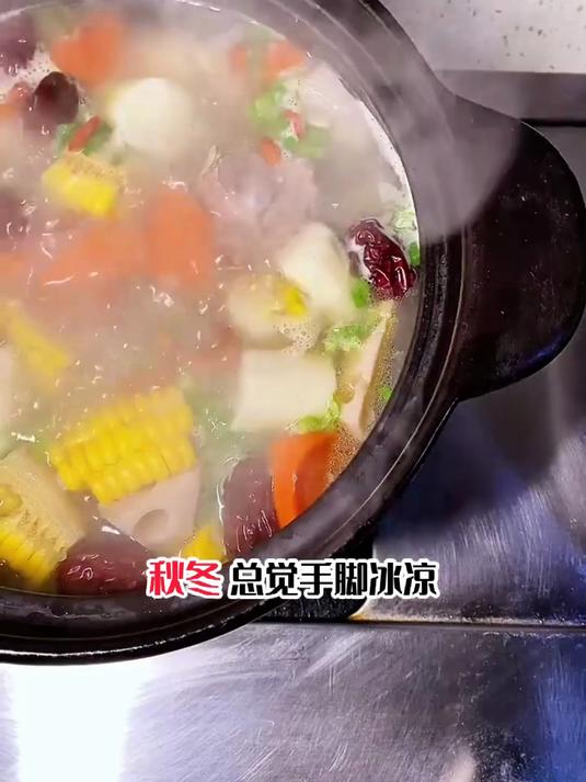 山药莲藕排骨汤，家常暖胃的好搭档