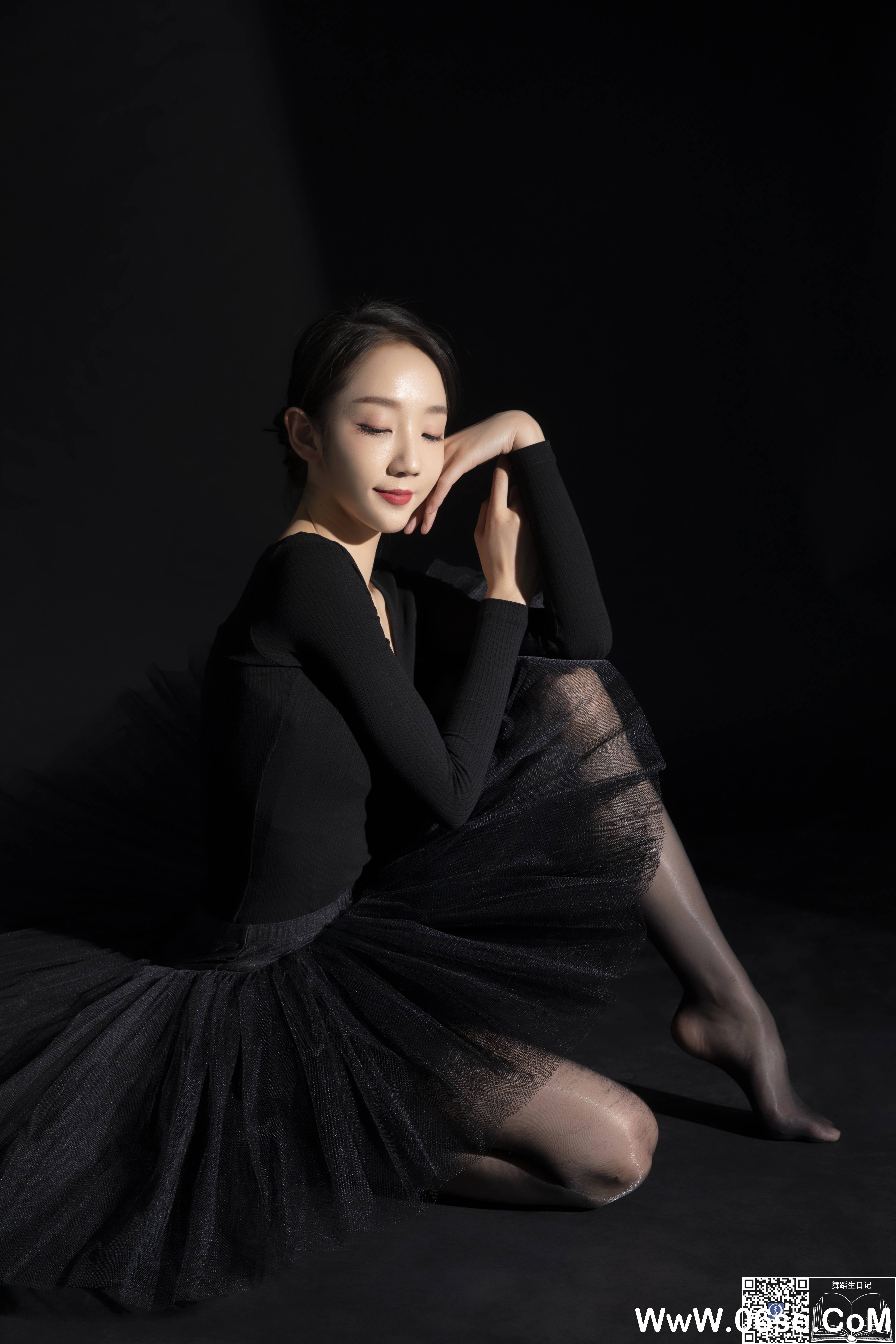 图片[23]-[GALLI嘉丽]舞蹈生日记 099 – 清清老师[44P335M]-六色网