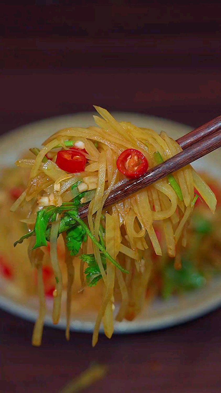 凉拌土豆丝的家常做法