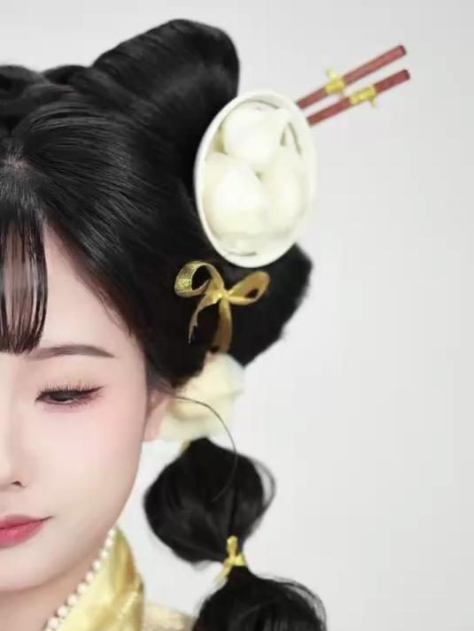 国风九瑾带你探寻饺子文化,每一步都透露出古人的智慧与小巧思!还有北京台春晚的“咱们一起包饺
