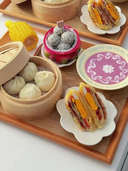 折叠的手抓饼+小笼包+紫薯米糊 早起给孩子们做丰盛的早餐卡