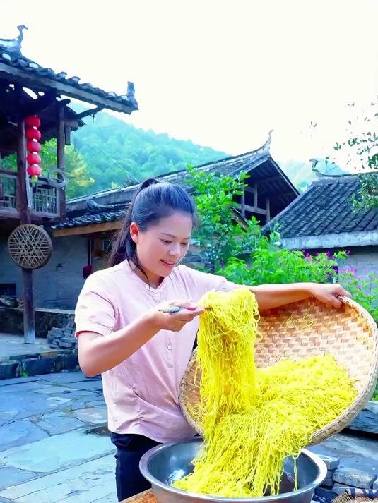 来我们贵州安利这样一碗凉面,简直不要太好吃