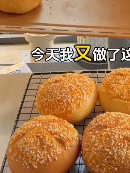 超详细奥尔良鸡腿面包做法!一口就能吃到肉!谁吃谁迷糊!(5)