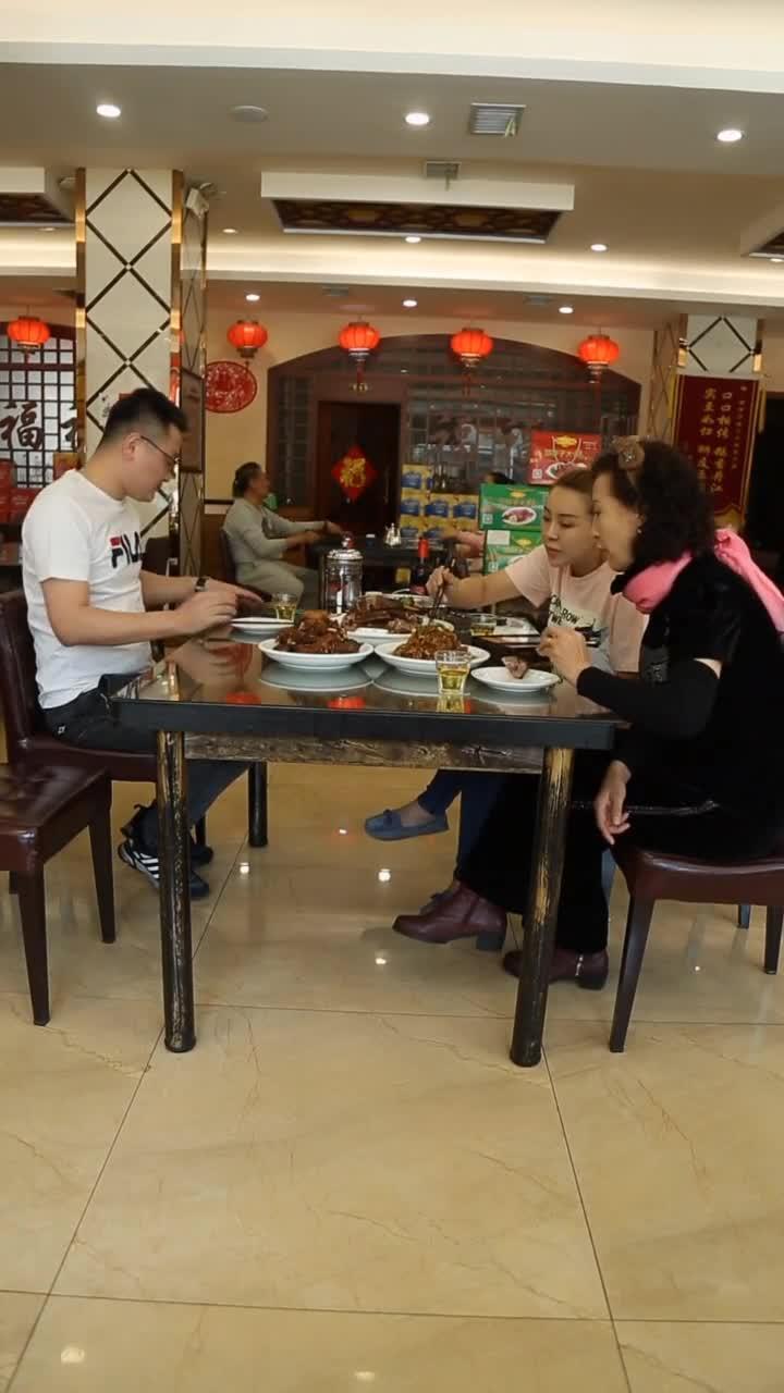 在岳母面前如此受气的男人是否应该放弃婚姻