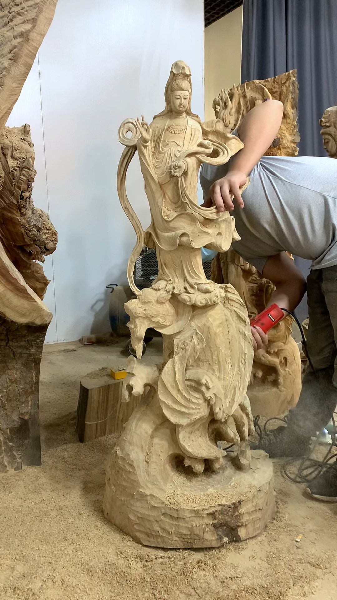 木雕鳌鱼观音工艺品家居办公雕刻摆件