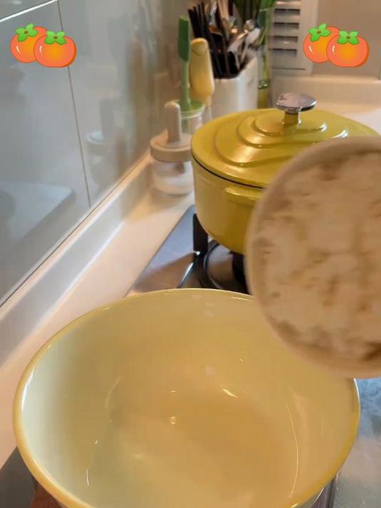 早晨用家里的剩米饭～做了小朋友爱吃的照烧饭团～