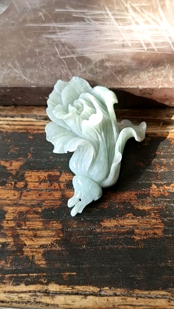 翡翠白菜挂件玉佩玉坠摆件,寓意:百财#老物件 #让文物抖起来 #古董 #寻宝 #藏品