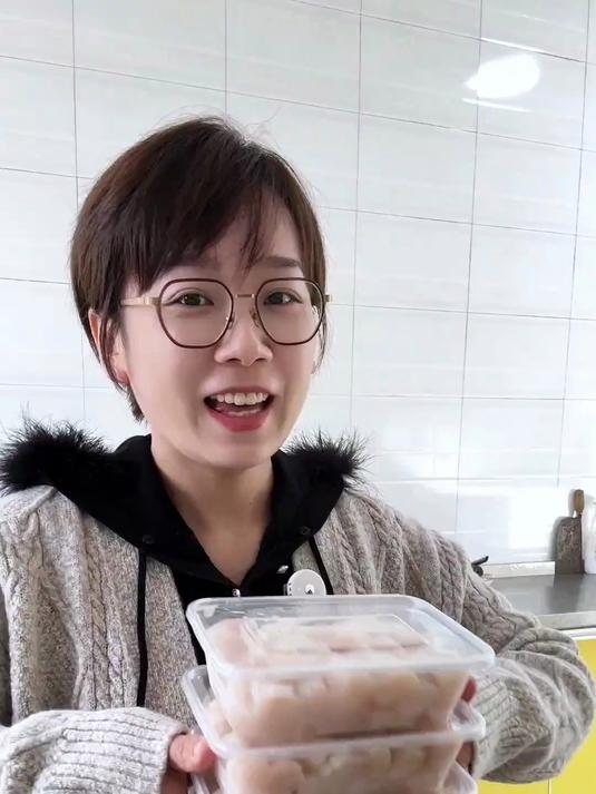 黄瓜扇贝大饺子，一口一个大贝丁实在太满足啦