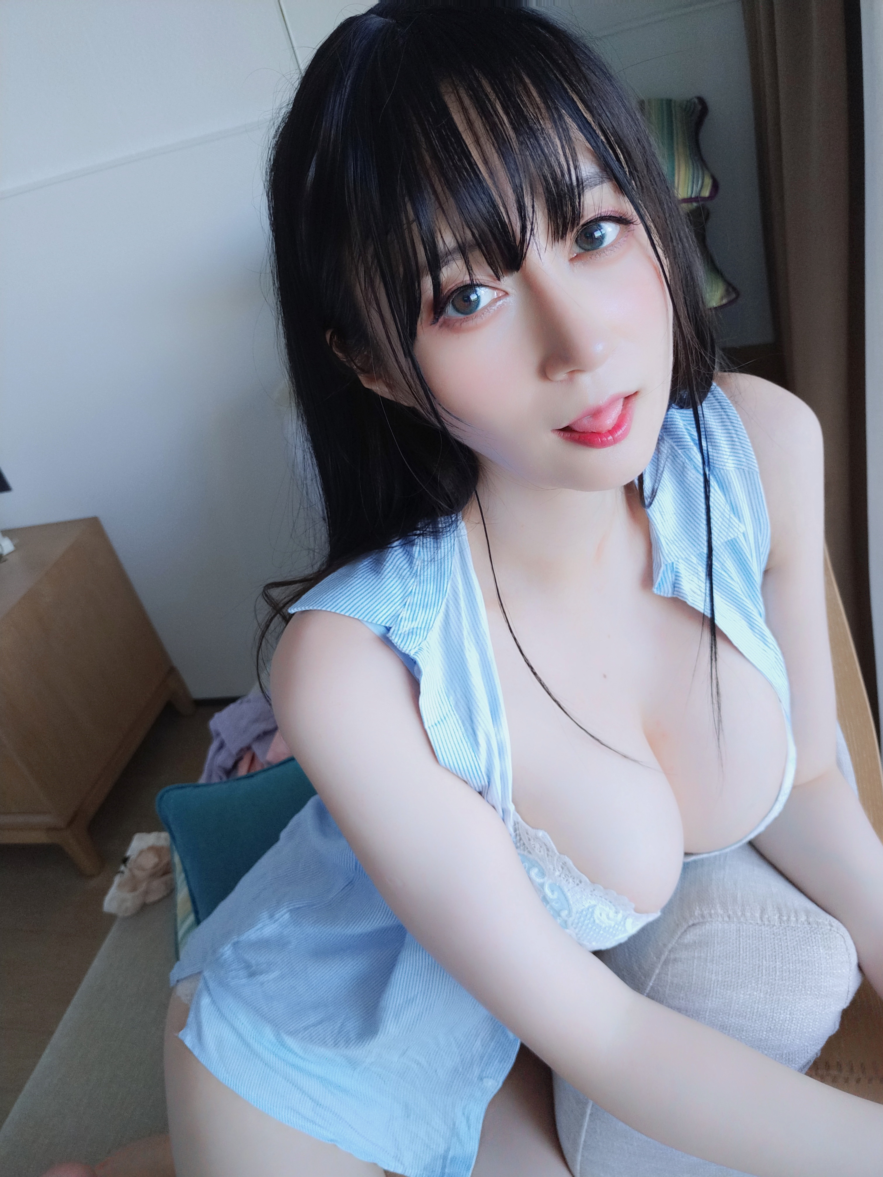 图片[32]-Coser小姐姐白银 NO.146 — 9月会员部分合集part 4 [37P99M]-六色网