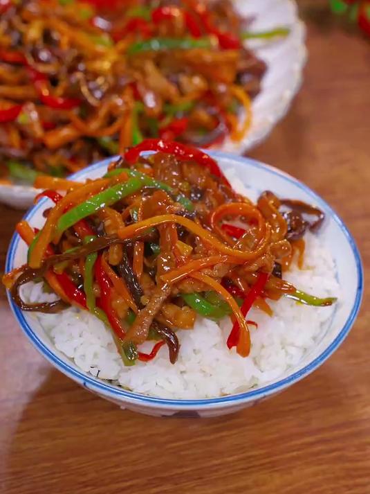 这个不辣的鱼香肉丝，做法简单超级下饭