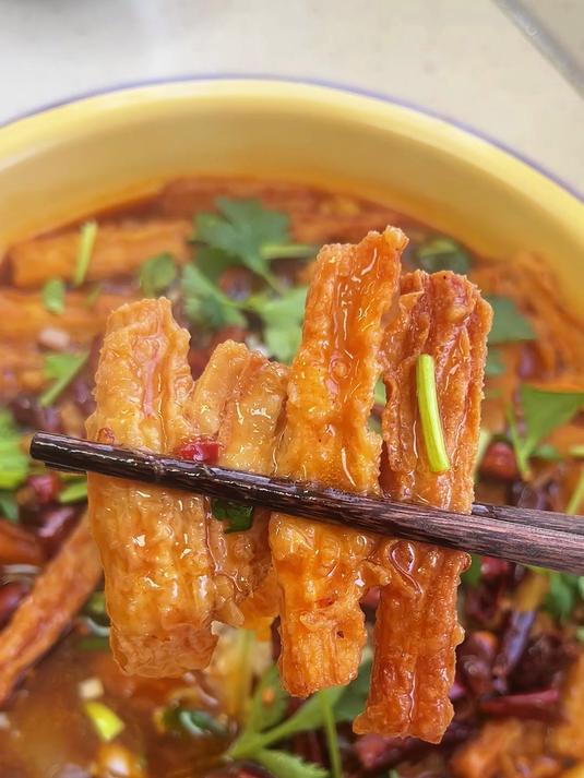 麻辣鲜香的炝锅腐竹,做法简单又下饭