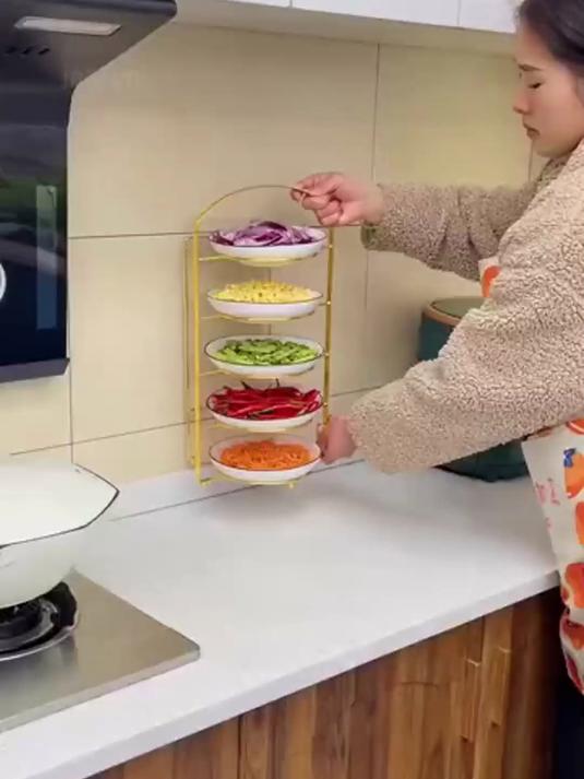 家里厨房比较小的,这款 备菜架一定要试试!收纳空间大更省空间
