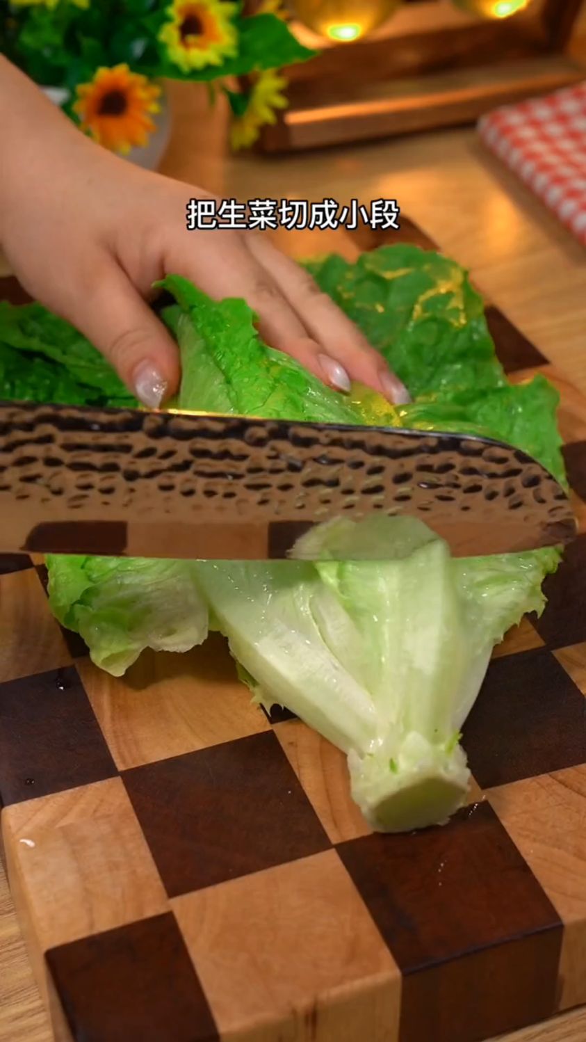 生菜鸡蛋饼的做法