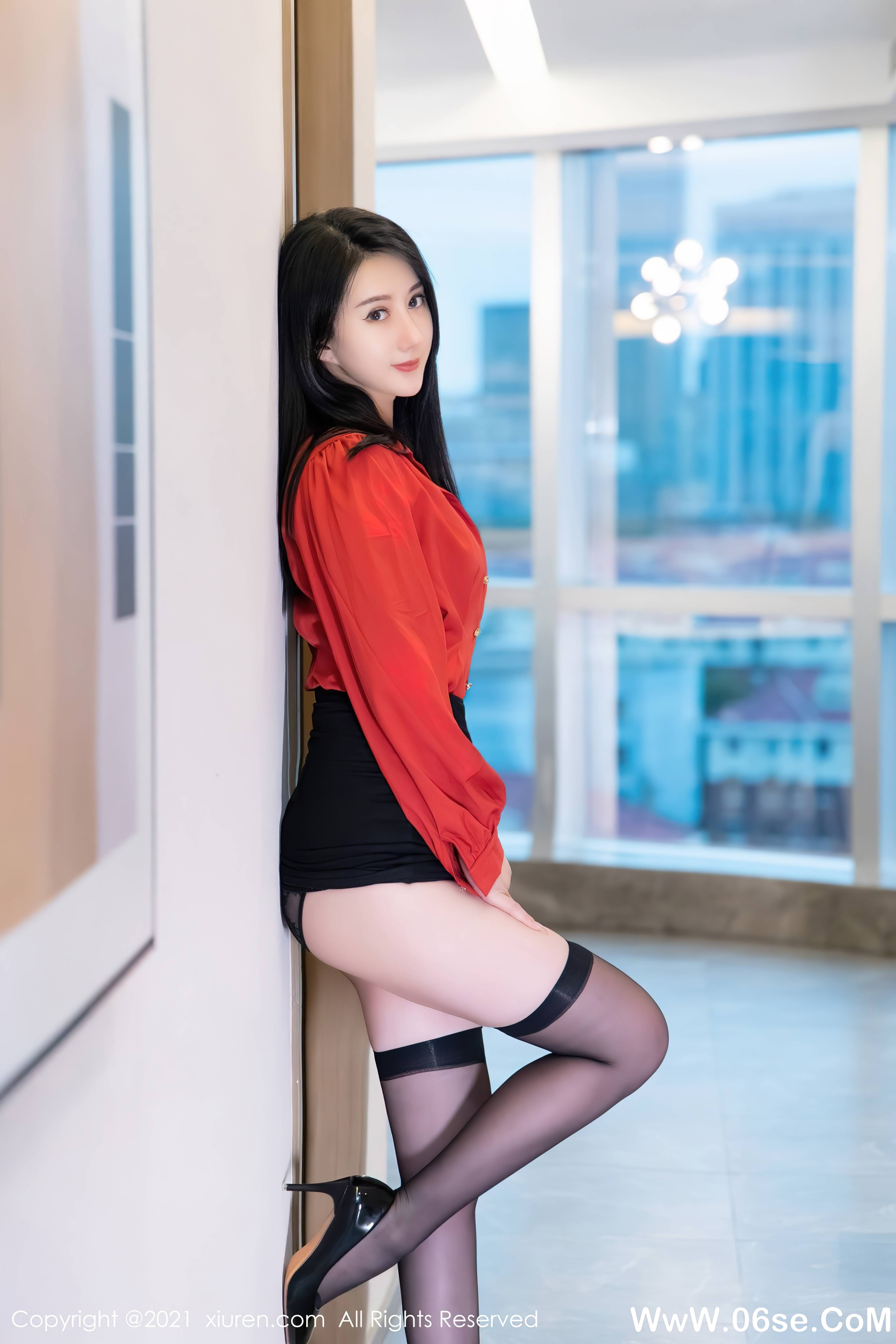 图片[2]-[XIUREN秀人网] 2021.11.23 NO.4253 苏小曼[50+1P471M]-六色网