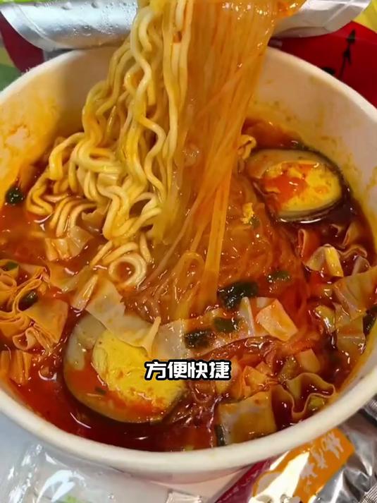 方便快捷的粉面菜蛋！